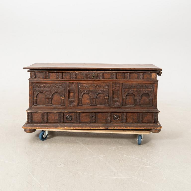 Cassone Renaissance style 19th century.