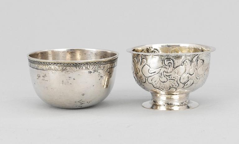 TUMLARE och SUPKOPP, silver, Petter Friedrich Moldenhauer, Stockholm 1756. Supkoppen ostämplad,