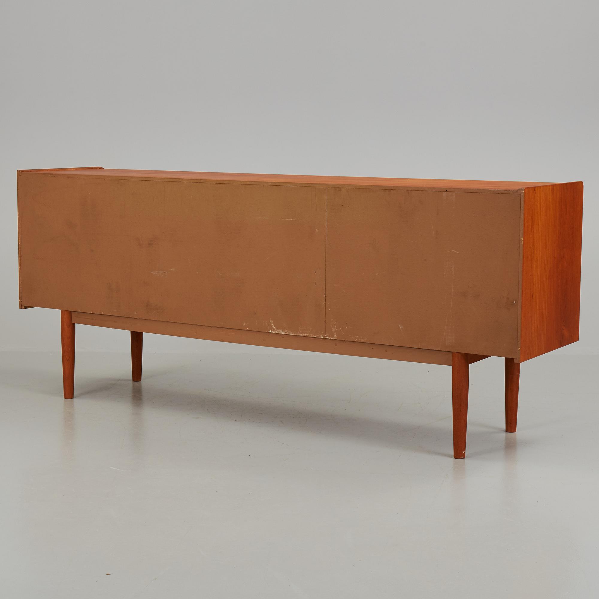 NILS JONSSON, sideboard, "Trio", Troeds, Bra Bohag, Bjärnum, 1900-talets andra hälft.
