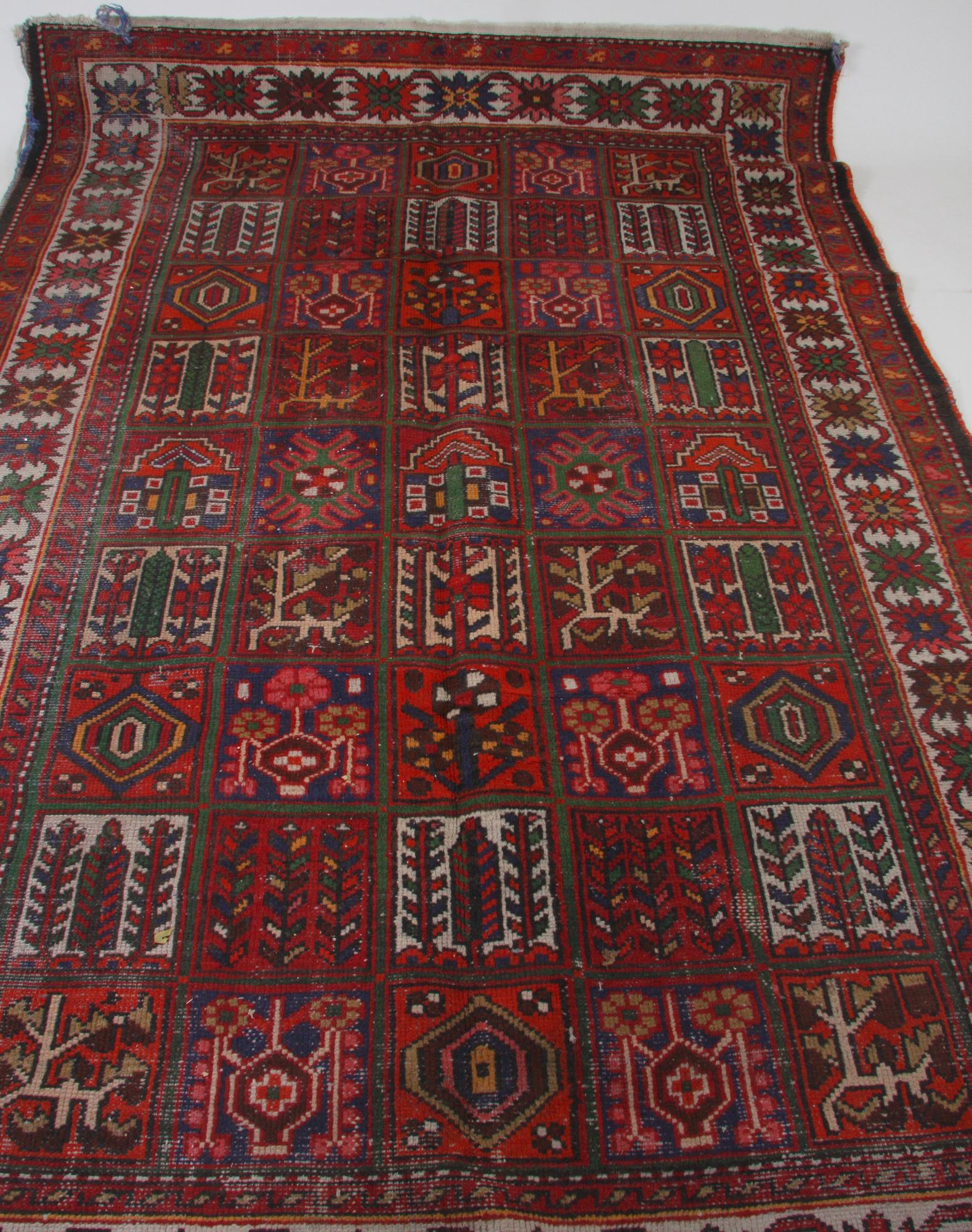 MATTA, orientalisk. 303 x 204.