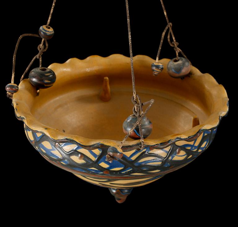 HERMAN AUGUST KÄHLER, växtampel, lergods, Danmark, 1900-talets första hälft. Höjd ca 50 cm.