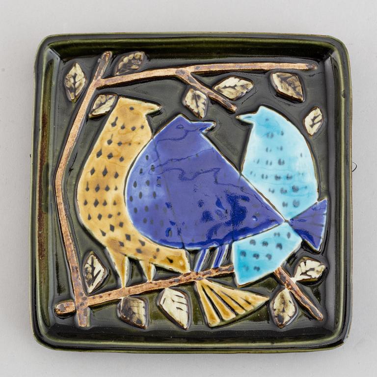 Lisa Larson, a stoneware bowl and a wall relief from Gustavsberg.