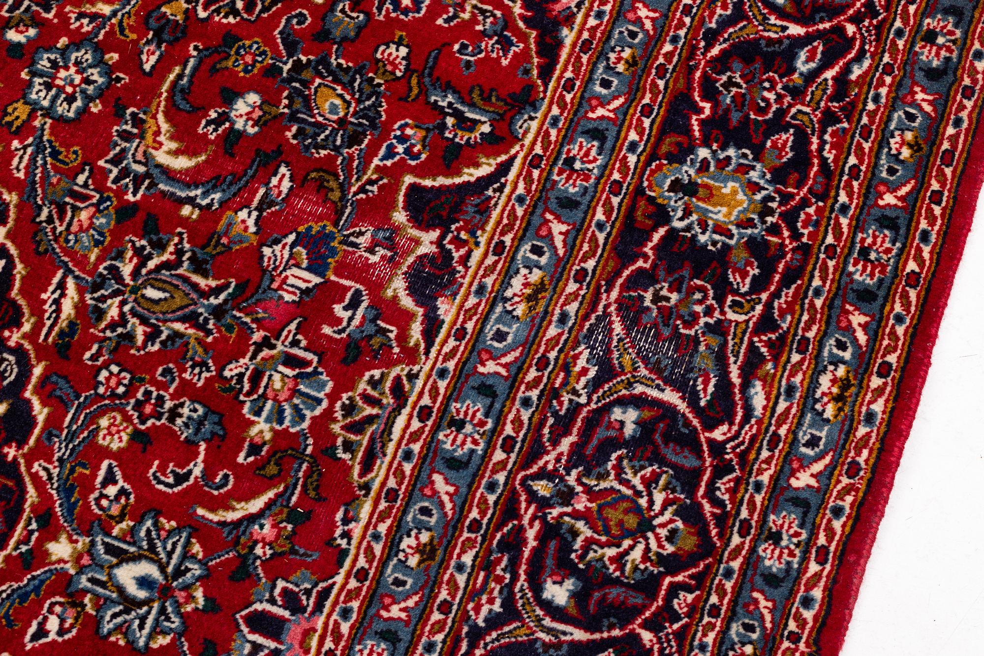 An Ardekan carpet, ca 300 x 190 cm.