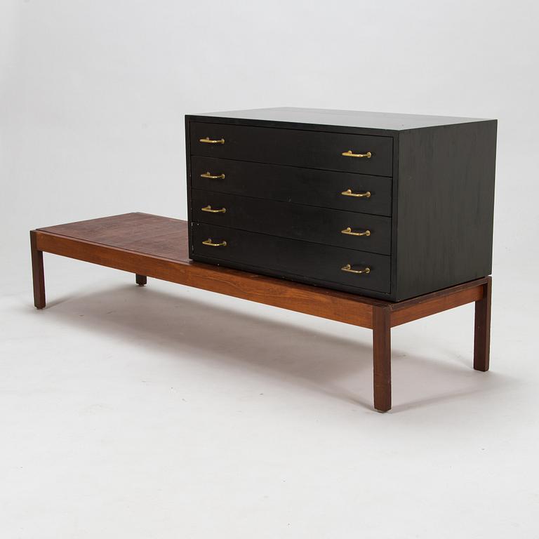 Eric Johan & Jussi Peippo, A 1950s modular shelving system "Duetta" from Asko.