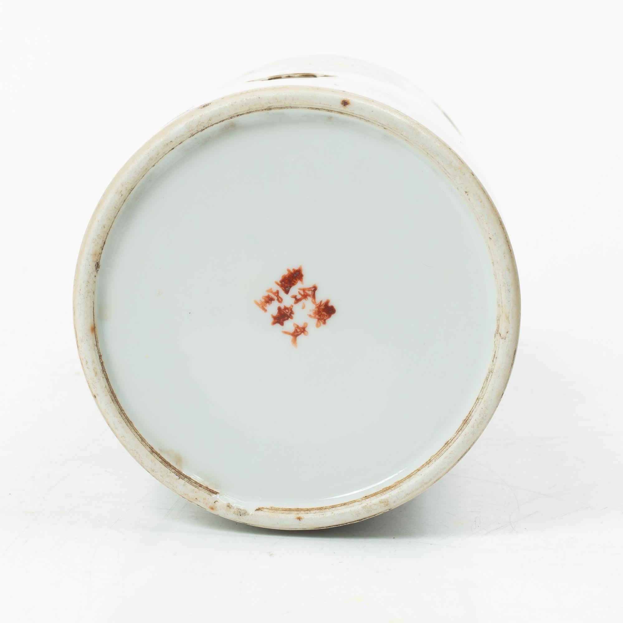 Vas/perukstock, porslin, Kina, 1900-talets första hälft.