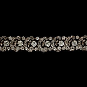 A Victorian old cut diamond, circa 10.50 cts, bracelet. Circa 1880.