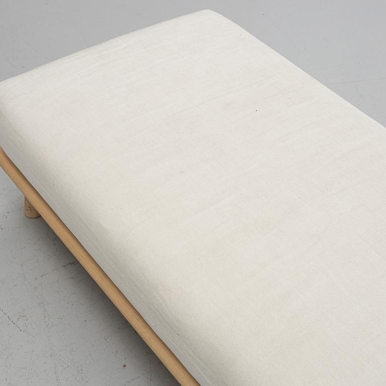 Jenni Roininen, Linea Daybed, Nikari, Finland.