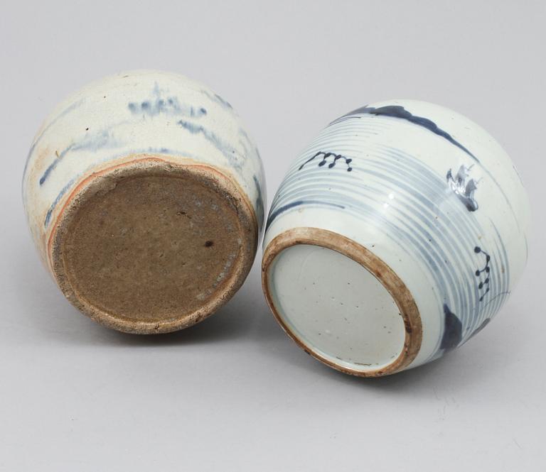 BOJANER, 2 st, porslin, Kina, 1800-tal.
