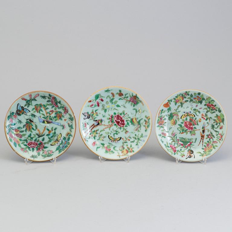 Five Canton enamelled porcelain dishes, Qing dynasty, late 19th century.