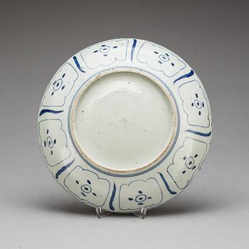 SKÅLFAT porslin. Kraak-stil, Kina 1800-tal.