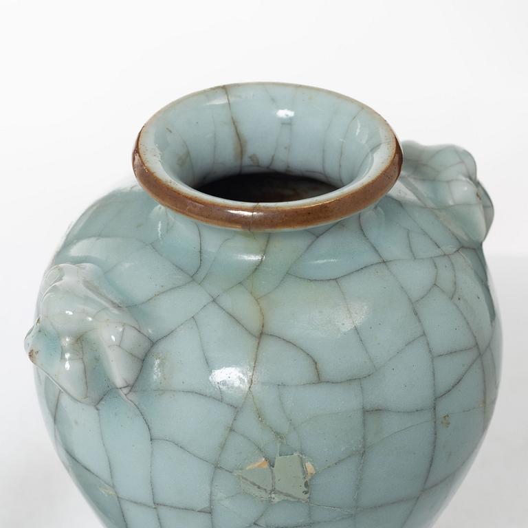 Two Chinese vases, Qing dynasty, 19th century.