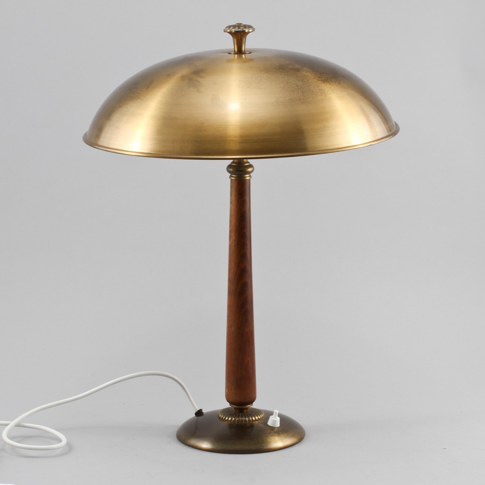 BORDSLAMPA, 1900-talets andra hälft.