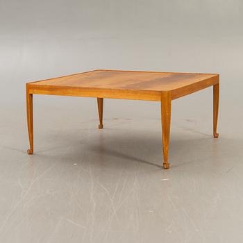 Josef Frank, coffee table, "Diplomat", model 2073, Firma Svenskt Tenn, designed 1949.