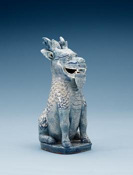 1791. A blu Ge-glazed figurine of a Qilin, Qing dynasty, presumably 18th century.