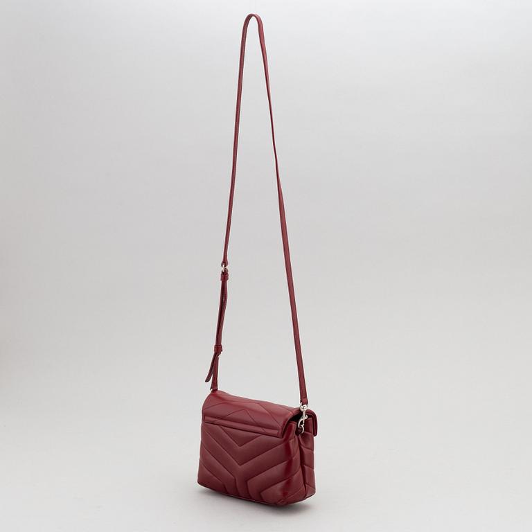 Yves Saint Laurent, väska, "Loulou".