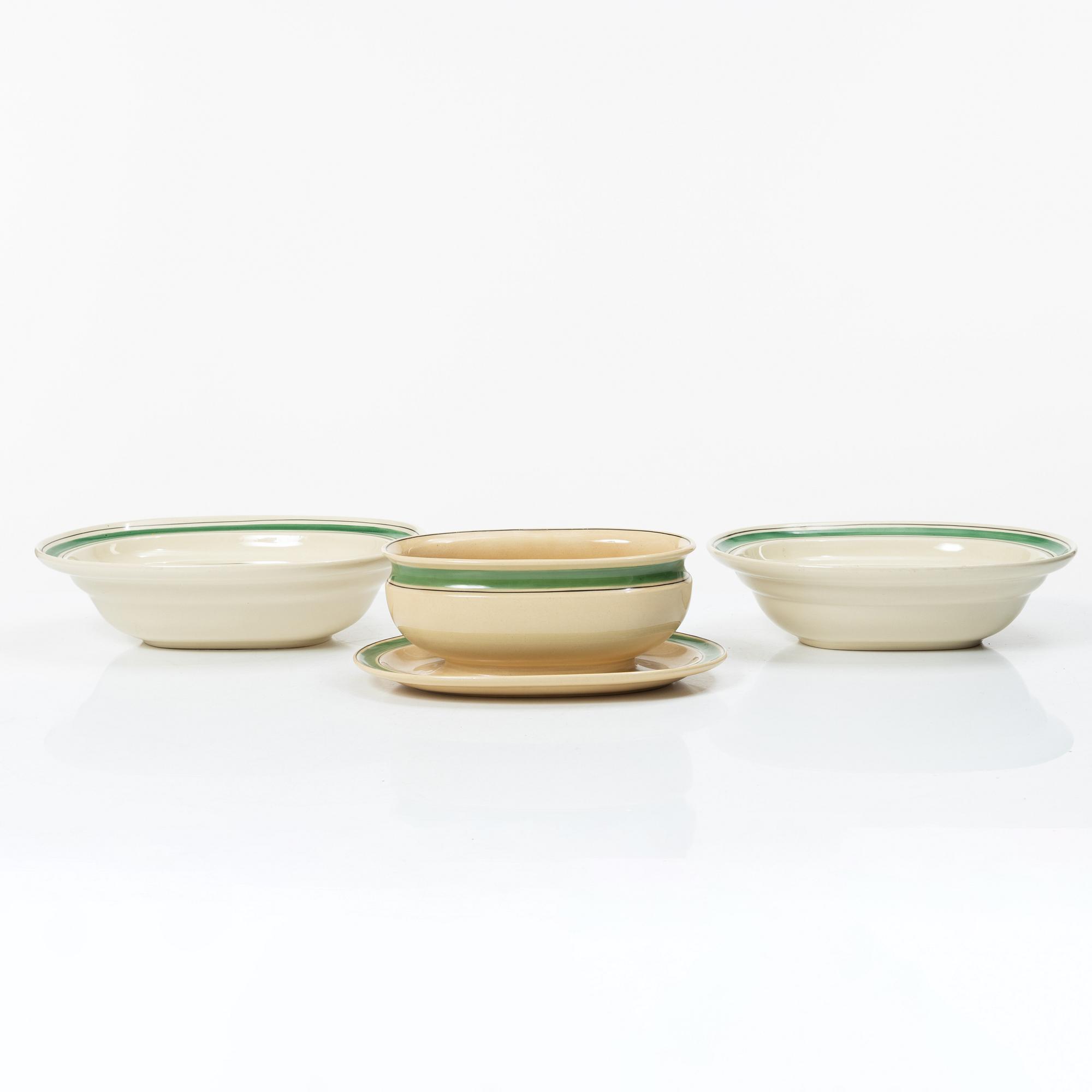 Wilhelm Kåge, An extensive "Bandarillo" dinner service, 86 pcs, Gustavsberg, in production 1933-1952.