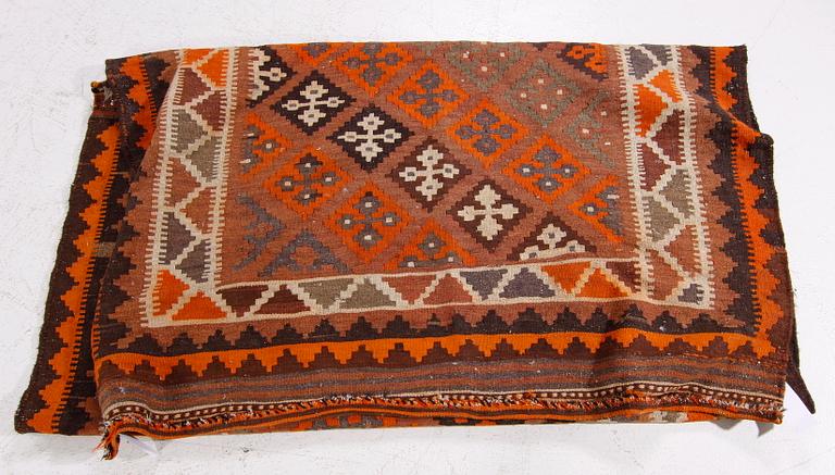 MATTA. Kelim. Ca 260 x 140.