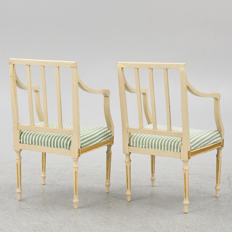 Karmstolar, ett par, gustaviansk stil 1800-tal.