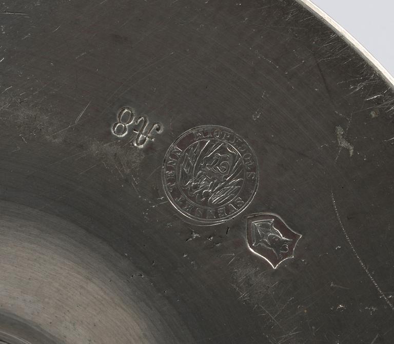 KANDELABRAR, ett par. Firma Svenskt Tenn, 1927.