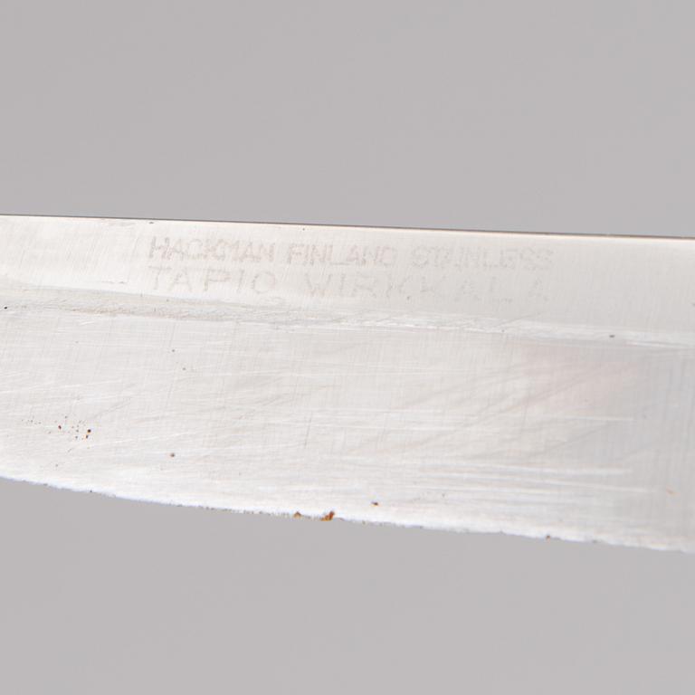 TAPIO WIRKKALA, PUUKKO-KNIV, rostfritt stål, nylon och mässing, Hackman Finland. Modellen formgiven 1961.