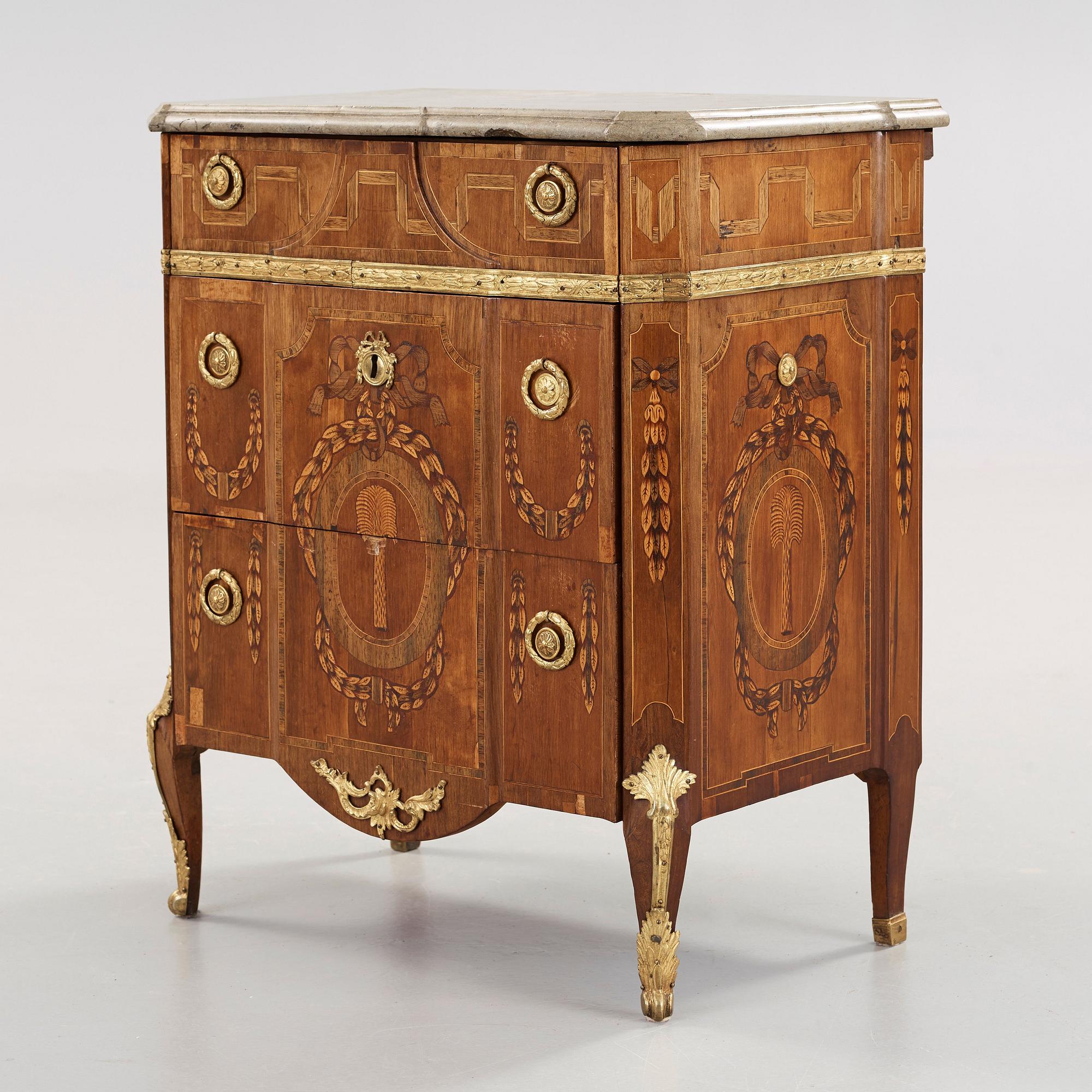 BYRÅ. Tillskriven Jonas Hultsten (mästare i Stockholm 1773-1794). Gustaviansk.