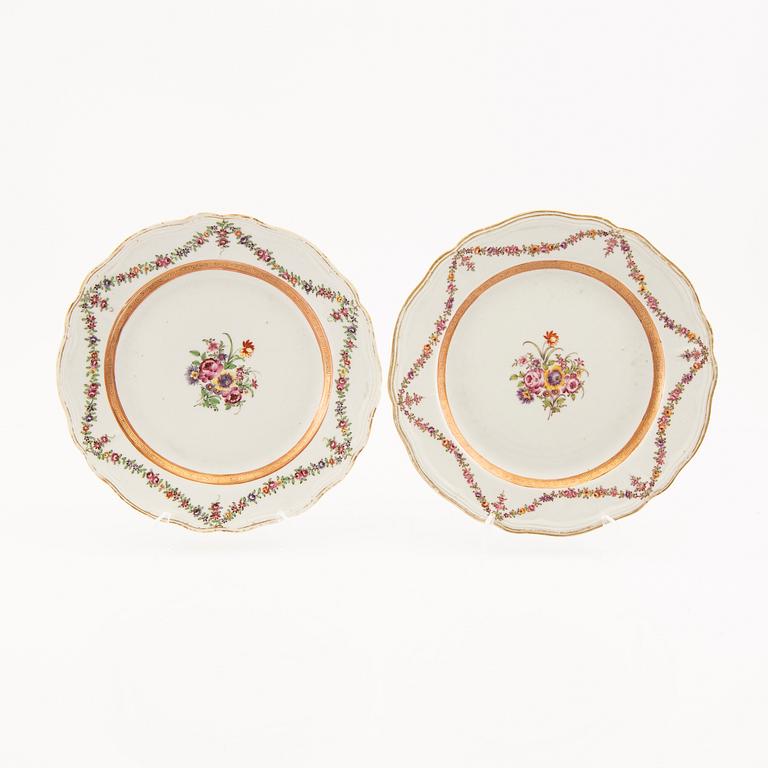 Tallrikar ett par Kina sent 1700-tal porslin.