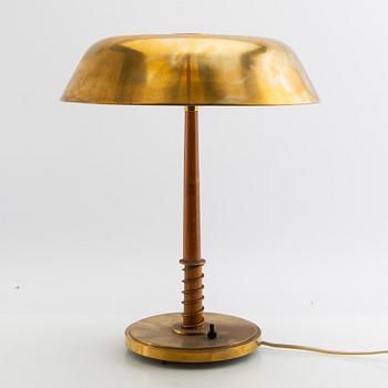 Harald Notini, Table lamp model no. 15441 Böhlmark lamp factory 1940s Swedish Modern.