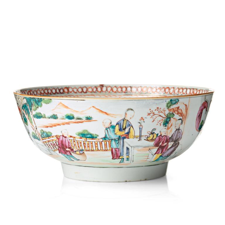 BÅLSKÅL, kompaniporslin. Qingdynastin, Qianlong (1736-95).