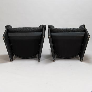 Vico Magistretti, a pair of 'Palmaria' armchairs for Cassina.
