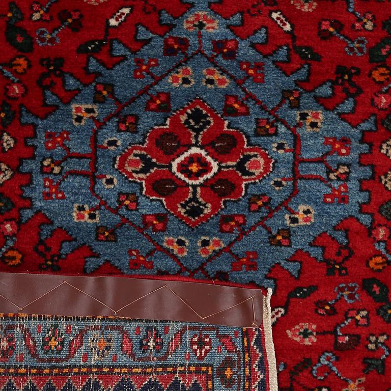 MATTA, orientalisk. Ca 120 x 78 cm.