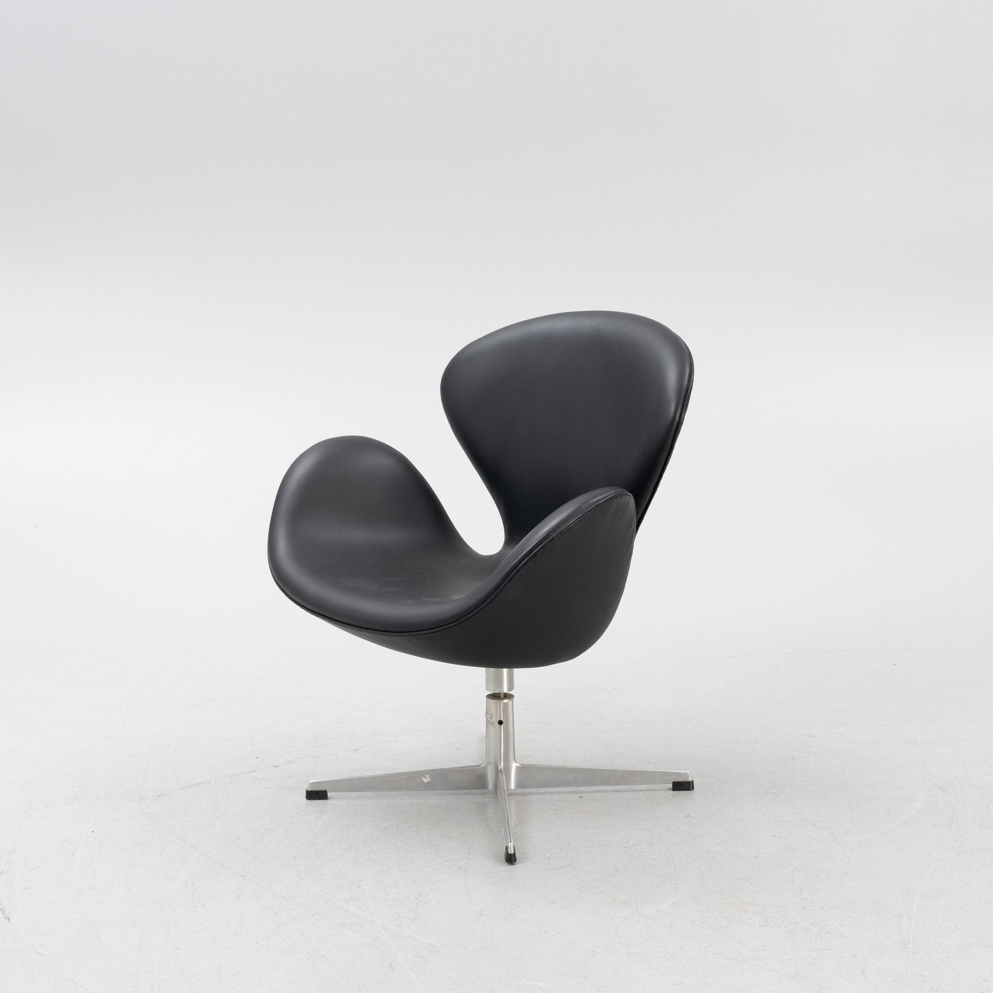 Arne Jacobsen,fåtölj, "Svanen" Fritz Hansen, Danmark, 1960-tal.