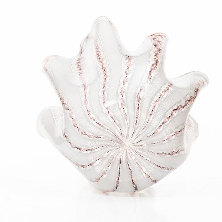 Paolo Venini & Fulvio Bianconi, a 'Fazzoletto' vase, Venini, Murano, Italy.