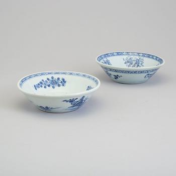 Two blue and white bowls, Qing dynasty, Qianlong (1736-95).