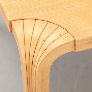 ALVAR AALTO, soffbord, "MX800B", Artek.