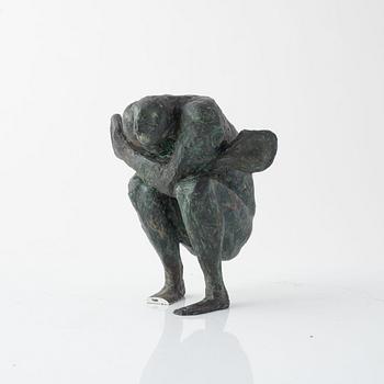 Gudrun Eduards, "Kalfaktorn", "Japansk fågel", Hukande figur, 3 st.