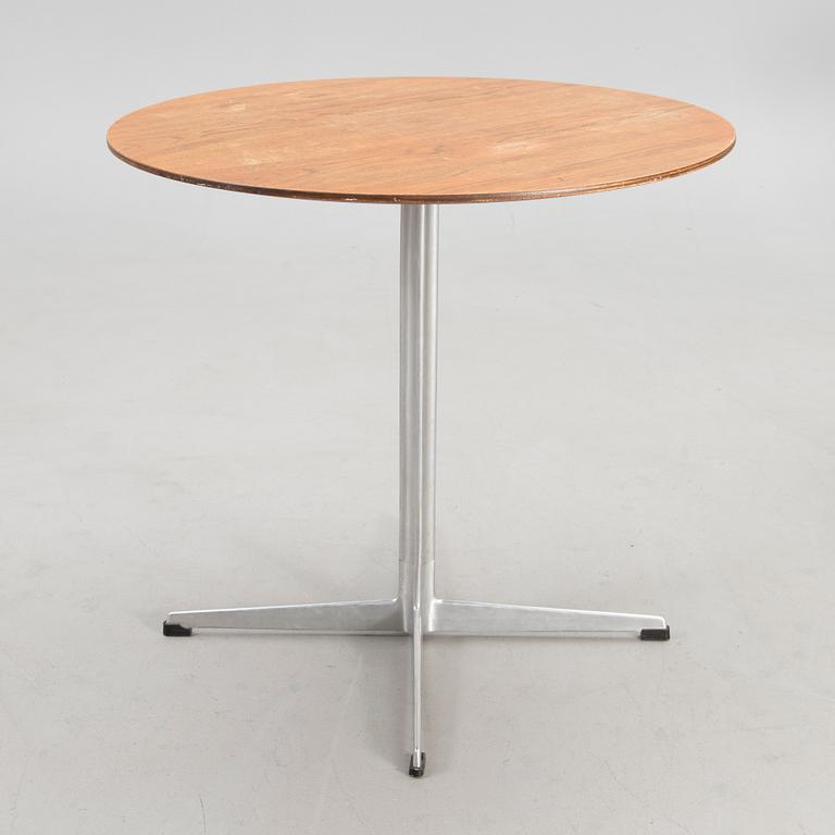 FREDRICK SIECK, table and chairs 1163 for Fritz Hansen, Denmark 1960s/1970s.