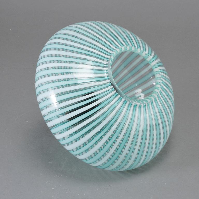 TAKLAMPA, glas, 1900-tal. Höjd ca 15 cm.