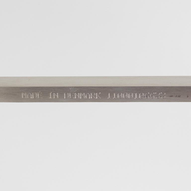 Poul Kjaerholm, soffbord. PK-61, Fritz Hansen, Danmark, 2011.