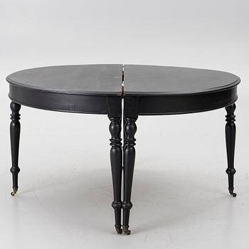 Dining table, second half of the 19th century.