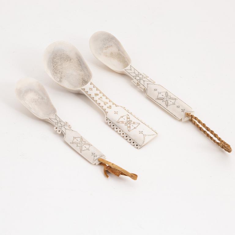 Three reindeer horn spoons by Nikolaus Fankki, before 1964, signed.