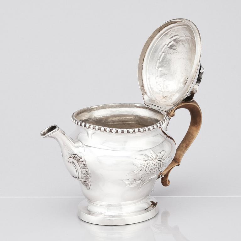 A Swedish 18th century silver tea-pot, marks of Johannes Nordgren, Jönköping 1788.