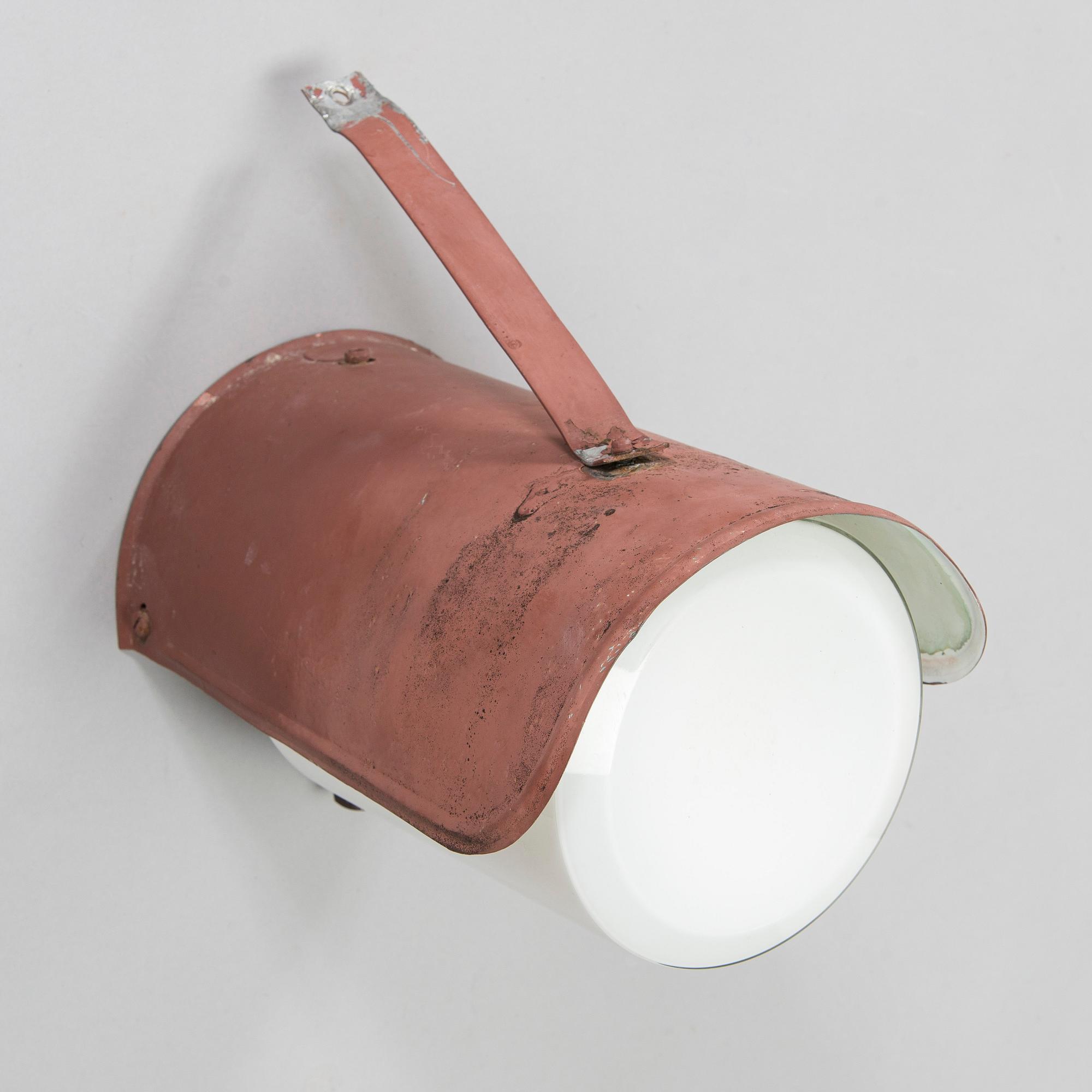 Paavo Tynell, seinävalaisin / ulkovalaisin, malli 7307, Idman. 1900-luvun puoliväli.