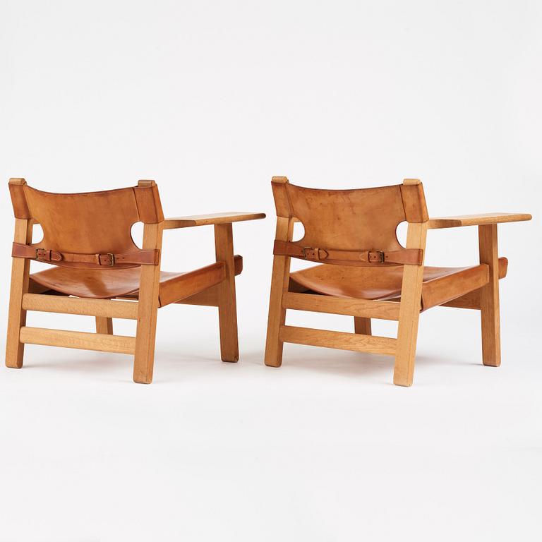 Børge Mogensen, a pair of oak and natural leather 'Spanish Chairs', model 2226, Fredericia Stolefabrik, Denmark.