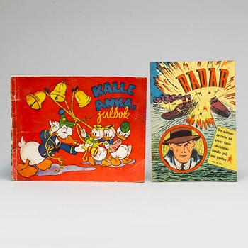 12 magazines including Kalle Ankas julbok 1945.