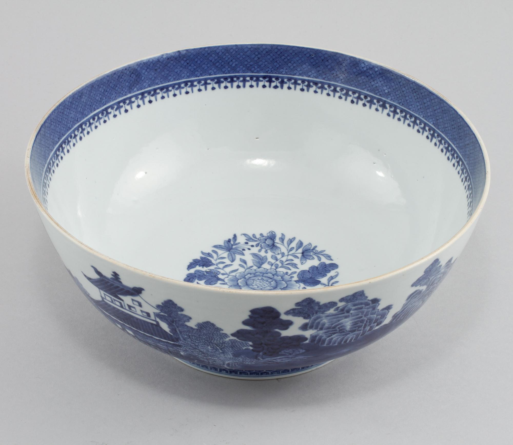 SKÅL, porslin, Kina, Jiaqing, 1796-1820.