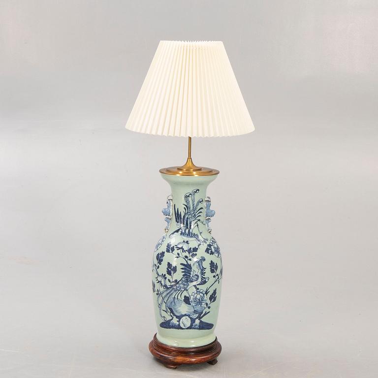 A Chinese porcelain floor vase/lamp 19th/20th century.