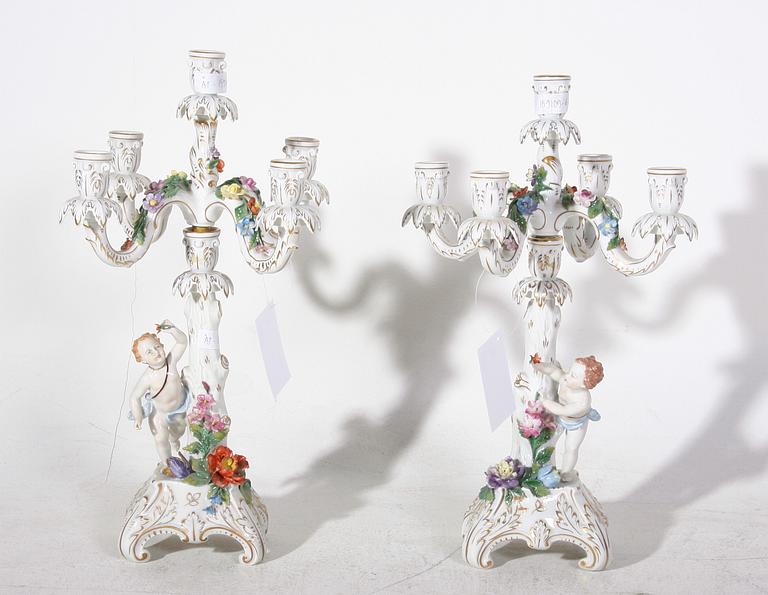 KANDELABRAR, ett par, porslin, Dresden.