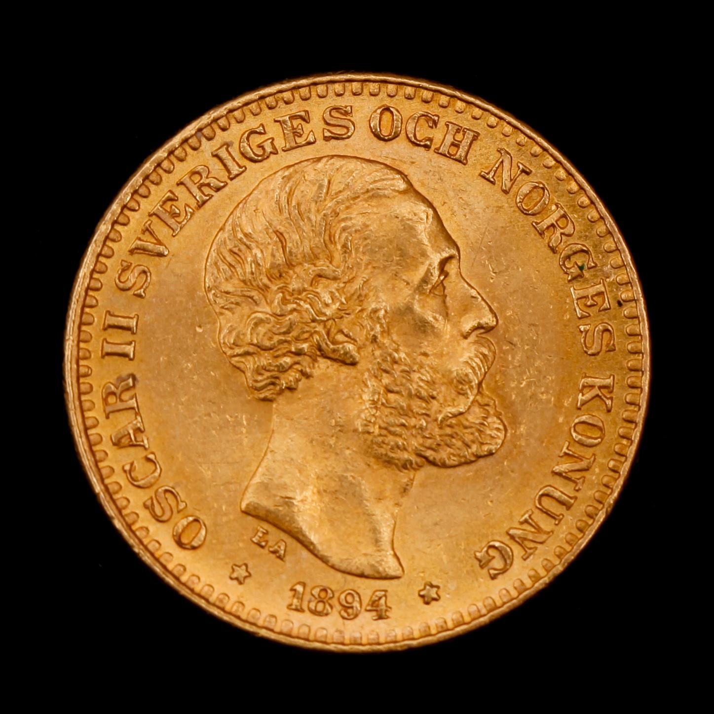 GULDMYNT, 10 kr, Oscar II, 1894. Vikt ca 4 g.