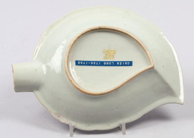 FAT, porslin. Kina 1700/1800-tal.