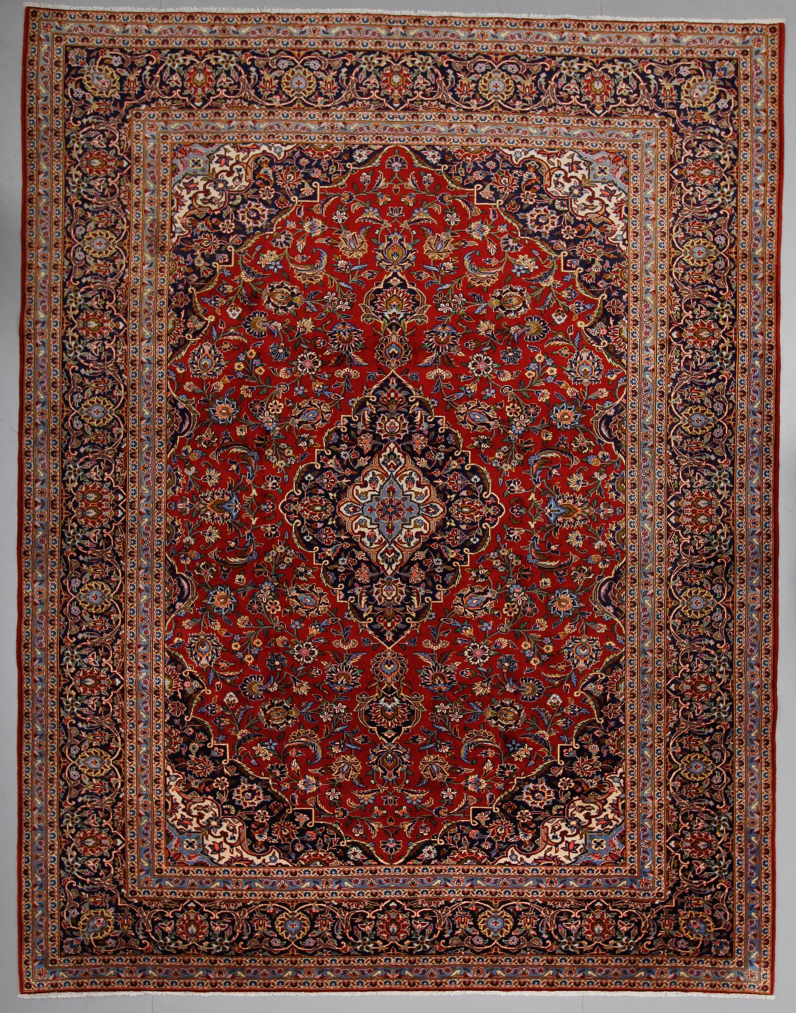 MATTA, Keshan, ca 360 x 275 cm.